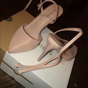 Nude Pumps size 7